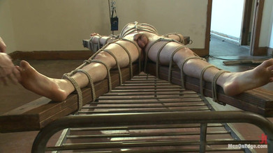 Men on Edge: Feisty New Yorker - Kurt Von Ryder