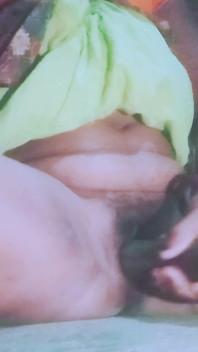 Villaggio indiano fatto in casa bhabhi belan si è divertita con video dita duri goduto moglie