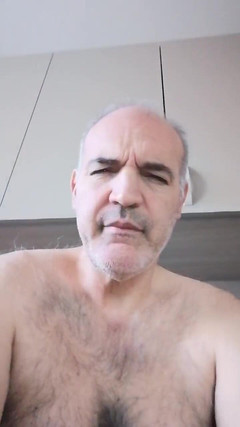 Setesesso7: Verás mi polla de abajo a arriba, me masturbo de...