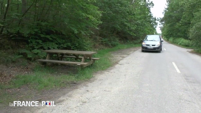 Rue Chaude: Big boos Milf anal fucked on the road by the...
