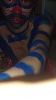 Gay în costum