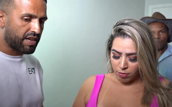 Docedeleite: Behind the Scenes of Porn with a Blonde