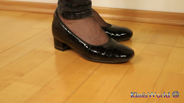 KimisWorld: Venerare cu tălpi din nailon - tachinare extremă cu picioarele, atârnare și...