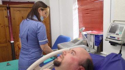 Domestic femdom: O Lingură De Pedeapsă Cu Spermă