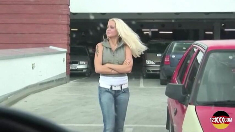 123XXX - Fucked Amateurs in Germany!: Sesi seks hardcore tante semok rambut pirang dientot habis-habisan di...