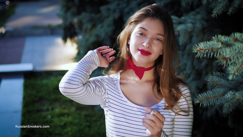 Russian Smokers: Sultry Russian Girl Smoking Cigarette by Waves