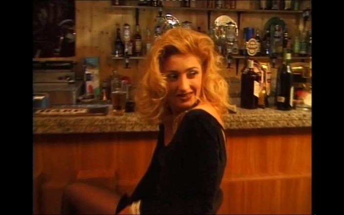 OLD Sinner: Underbar het MILF med hårig fitta knullad och spermasprut på...