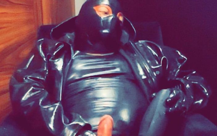 Rubber boots bull: Rubberbootsbull on the Hotel Room