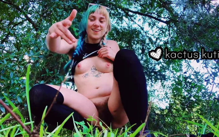 Kactus kutie: Horny Hairy Hiker Quickly Cums Outdoors