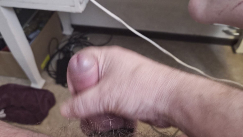 Pellefnatt: Ông nội ngồi trên ghế để chân và chơi với con...