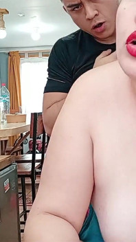 I Couldn't Stand It! My Sexy Stepmom with a Huge Ass Teased Me and I Fucked Her on the Counter