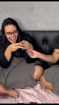 Chatta con il ragazzo più sexy del Brasile e arrapato