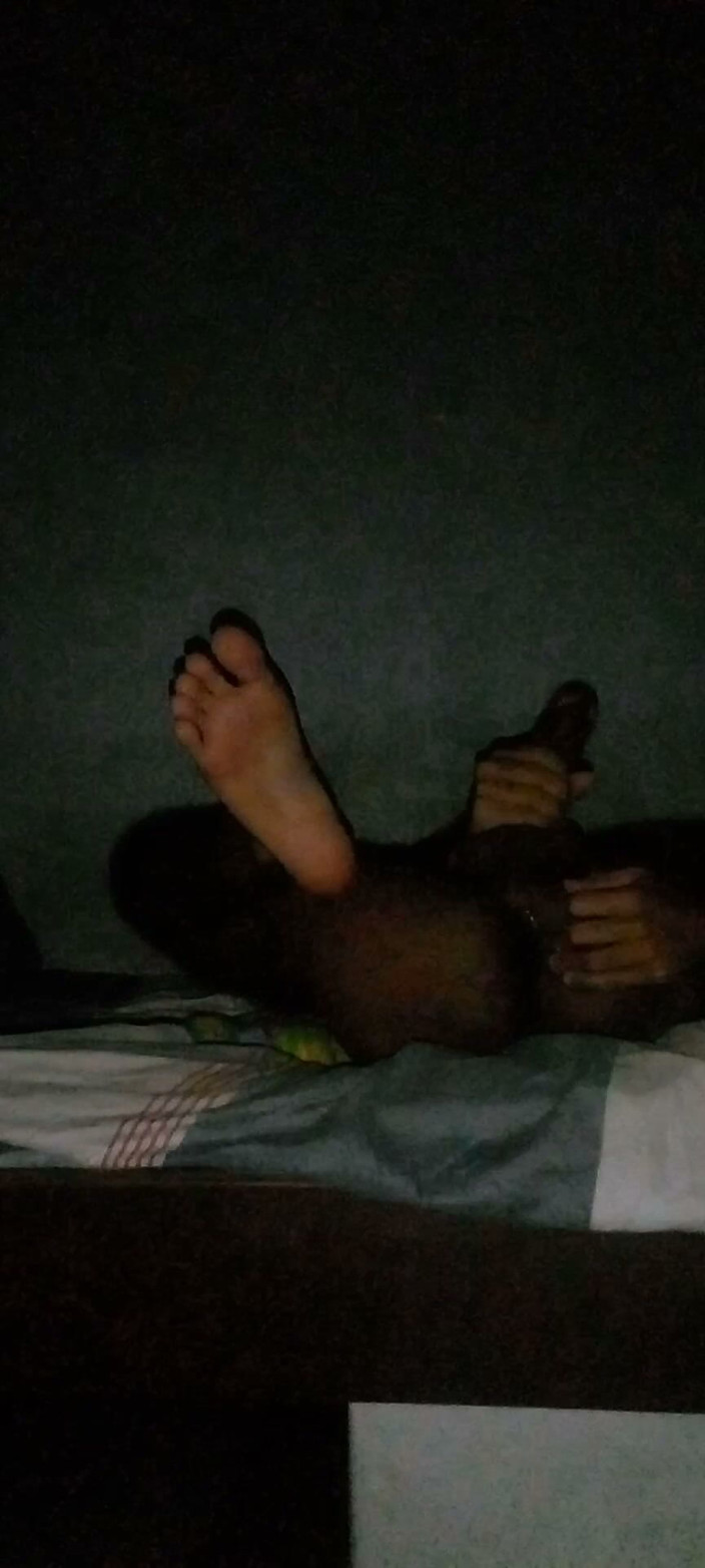 Greg 5 stars: Mi masturbavo pene e culo allo stesso tempo