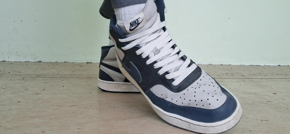 jerkofflover: Nike Sneakers on My Feet