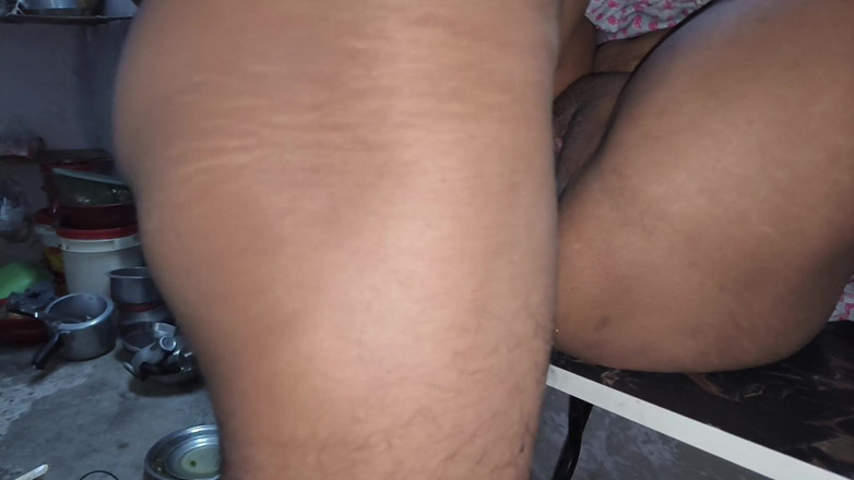 RoboticApple28: Villege домашня дружина трахається раком вдома, хінді жорсткий трах