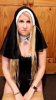 Jeptiška má svatý zadek
