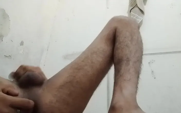 Pk drecula: Cock Sucker Cody Walker Caresses His Big Tool Desi Gand