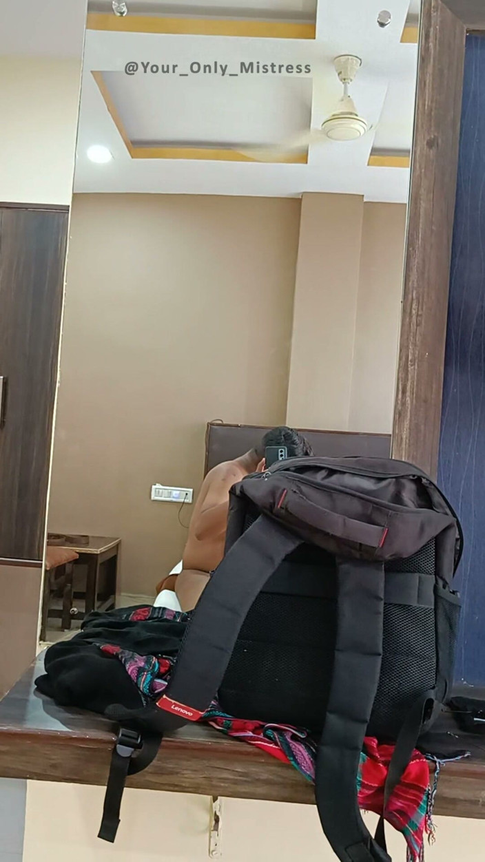 PissOnAsshole: India dominatrix en medias y lencería domina esclavo - profundo rimjob,...