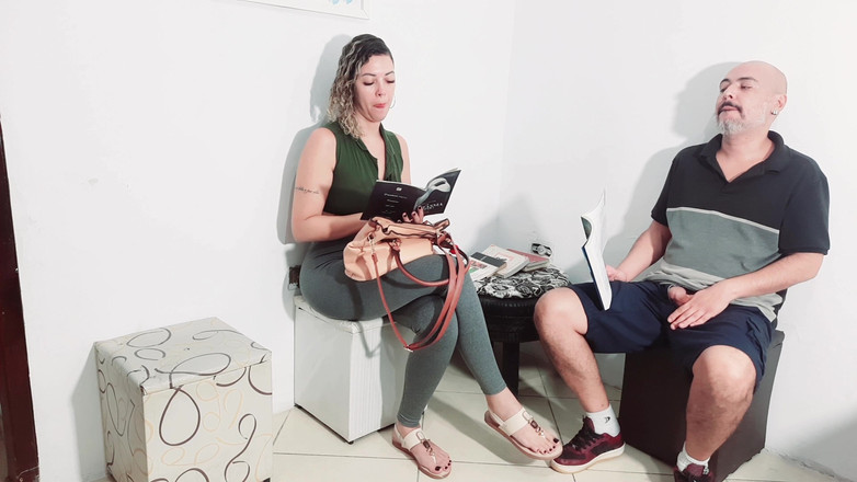 Gabi SweetCouplesStories: Salió a la recepción y se corrió