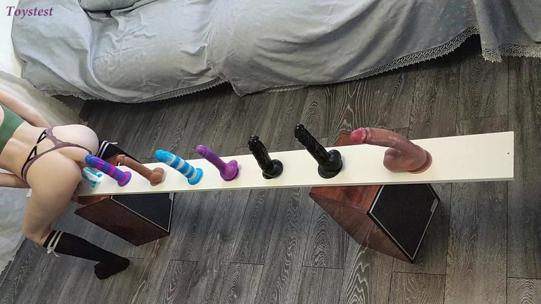 Toystest: Dildo Testi Meydan Okuması. Hangisi en iyinin en iyisi olur?