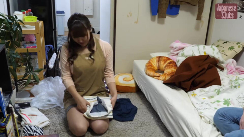 J-Cams: Rental Mature Woman, Age 35 - the Secret Side Her Husband Never...