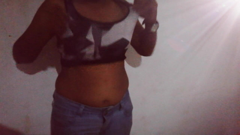 Tina Baby: Ma vraie belle-mère vient me baiser