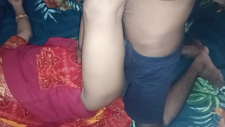 Sital: Yatak odasında komşunun üvey kız kardeşini siktim, Hintli güzel kızlar desi...