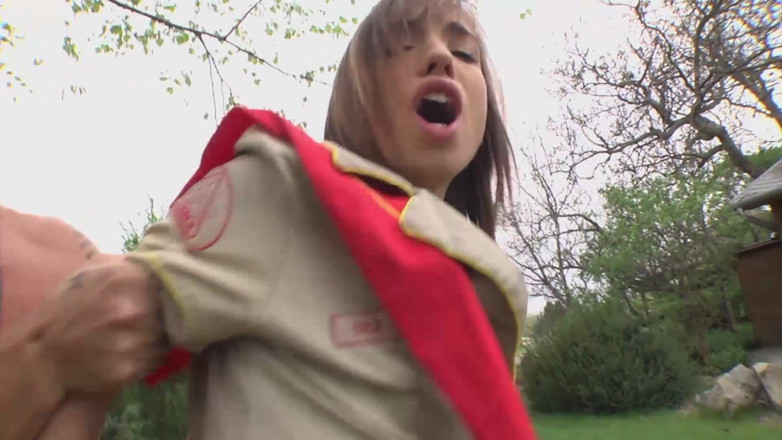 Double Trouble: Gorgeous teen gets double penetrated