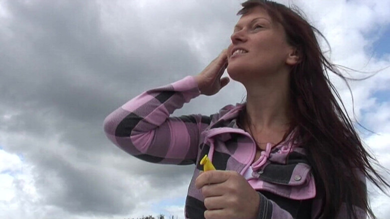 Looners Passion: Foukni Poppovi uprostřed jezera