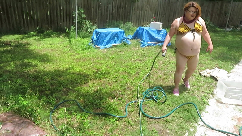 BBW nurse Vicki adventures with friends: Coisas limpas e umas as outras com mangueira eu e...