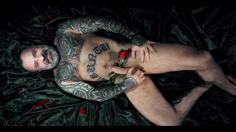 Marc Angelo: Cupid bodoh! Ngasih aku video orgasme yang panjang