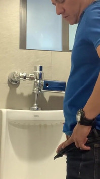 Pissen in het restaurant