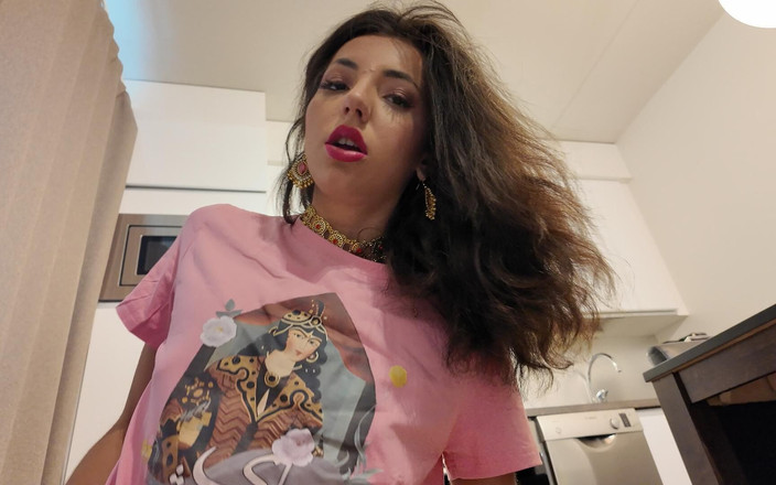 Amateur Homemade Porn: Настоящее домашнее порно с ближневостоочной сводной сестрой с тугой киской