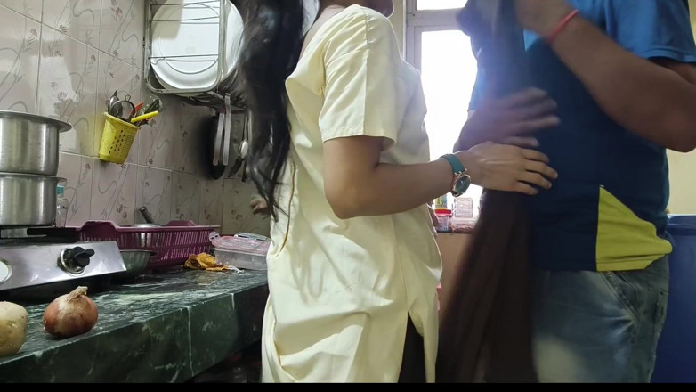 Mumbai Ashu: One Boy with Two Girl, Mumbai Ashu Champa and Raj