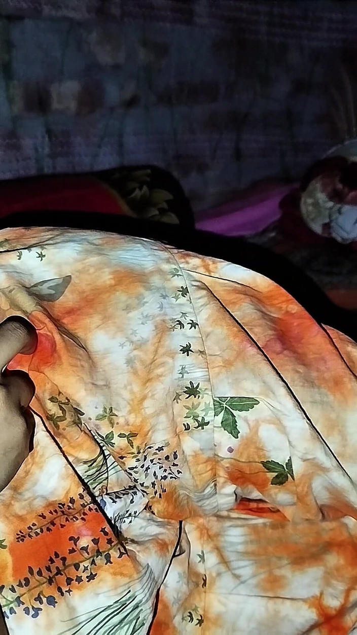 NixLeno: 내 귀여운 19살 보지를 만지는 의붓여동생