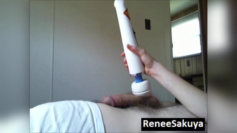 Renee Sakuya: No sex for you today, making him cum with hitachi