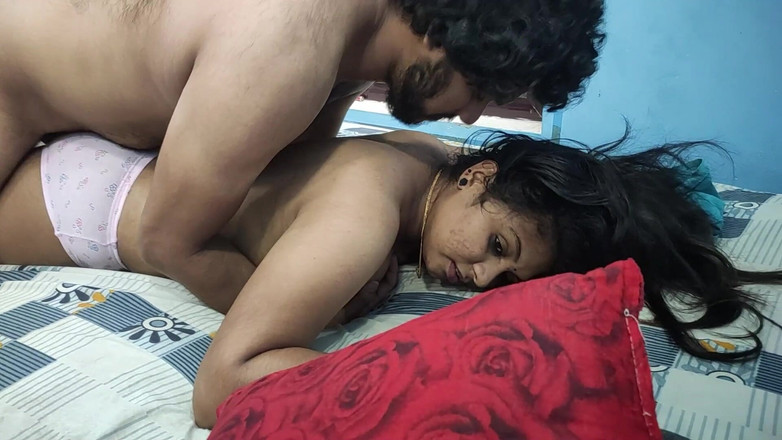 Vaishnavysharunraj: 屁股接吻的热辣浪漫