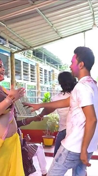 India Berbeza Lebih Banyak Elektrik, Lebih Banyak Seks Intim! Pesta Seks Hari Holi