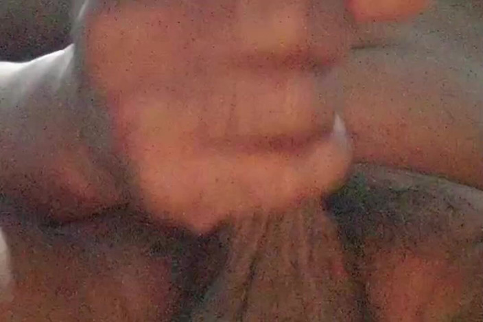 Renata Himalaya: Sperma masturbeerde mijn penis en de aubergine ging in mijn...