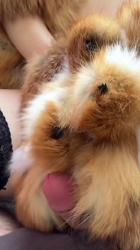 Verrückter pelz-sex! Pelzmantel, pelziger analplug und eine Hundemaske! Katzen-hunde-rollenspiel