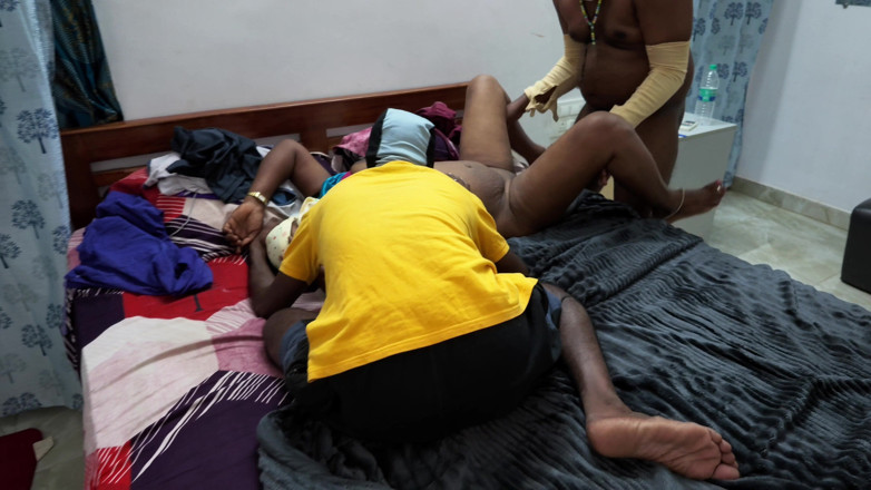 Thesana: Bà nội trợ cuckold tuyệt vọng