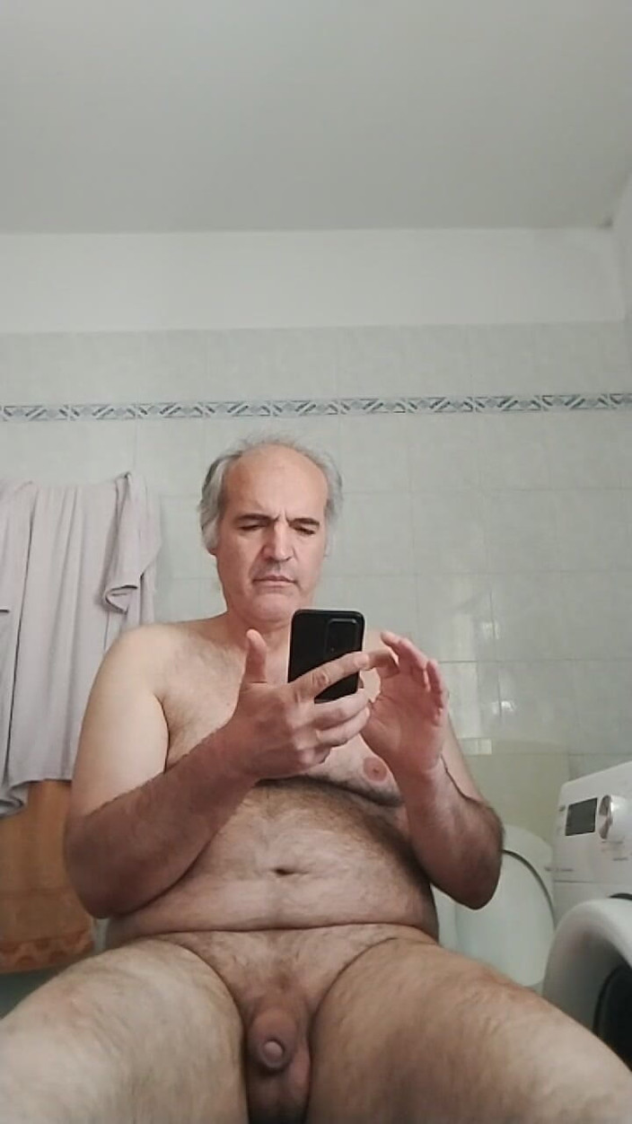 Setesesso7: Много мочи в тазик и долгая дрочка и грязный язык