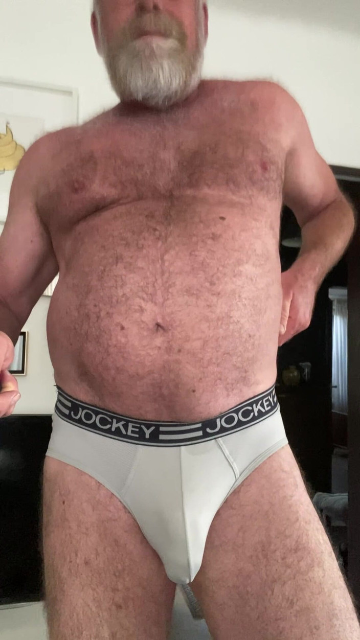 Exhibitionistman: Sup medvěd trhne svůj penis