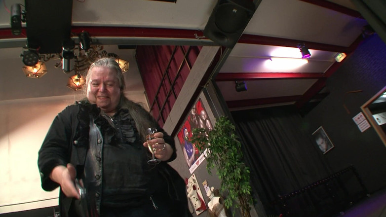 BDSM Deutschland: Gefesselte Schätzchen in Intensiven BDSM-spielen