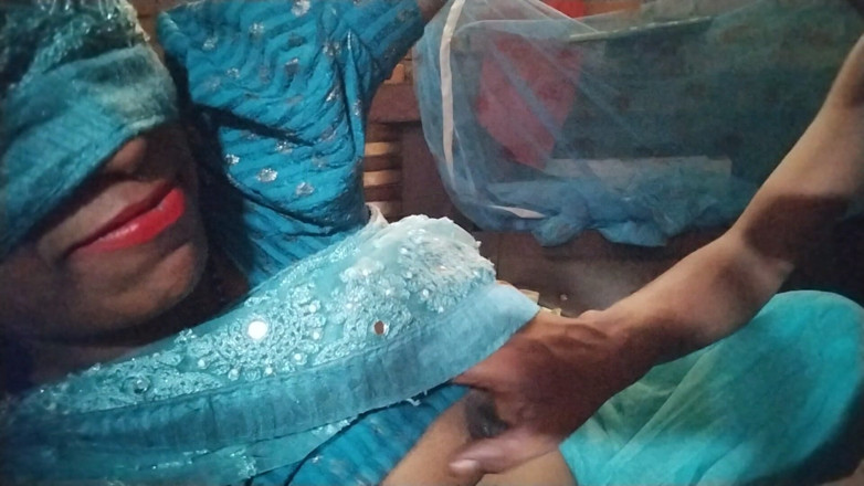 Desi kutiya: วิดีโอเย็ดหน้าเมีย Desi