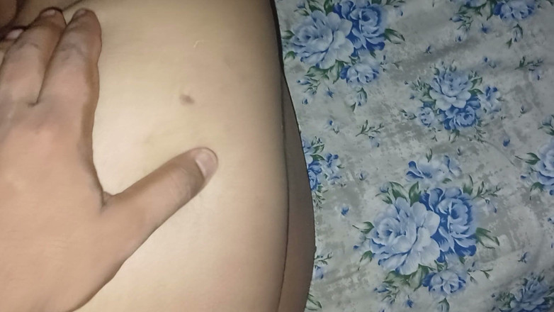 bibiji15: Pieprzę mojego Bhabhi w pokoju z łóżkiem na pieska