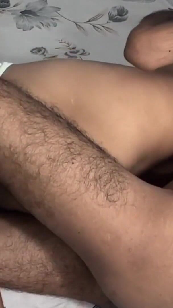 bhabhi_anjali: Foreplay romantis istri suami menekan payudara dan seks dalam semua...