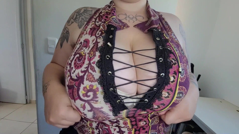alucidfever: Huge Tits Caught You Looking at the Grocery Store