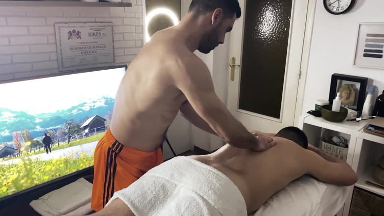 Leo Grin: Hands-on Treatment