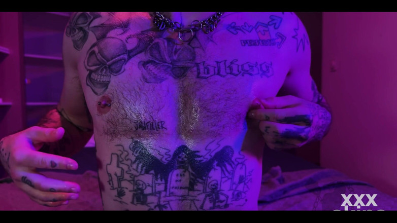 Xxx skips: Chcete si hrát s mými bradavkami?